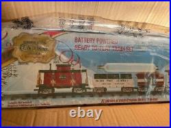 Lionel North Pole Christmas HOLIDAY TRAIN Set open box never used