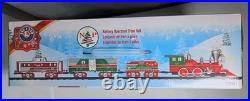 Lionel North Pole Express Battery Operated O-Gauge 43 Piece Train Set 712127