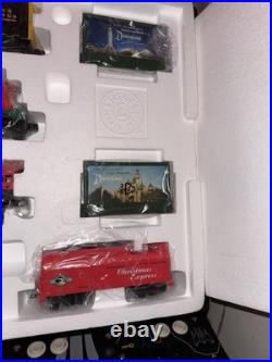 Lionel O Disney Mickey's Christmas Express Steam Engine RTR Train Set. New