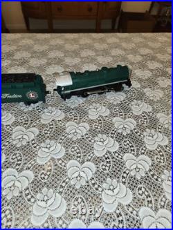 Lionel O Gauge 31966 Holiday Tradition Special Train Set Conplete Works! W Box
