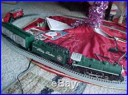 Lionel O Gauge Set Holiday Tradition Special Train Set Ready to Run, CHRISTMAS