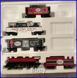 Lionel O Scale North Pole Central Christmas Train Set #6-30068 Tested Working