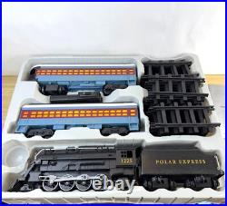 Lionel Polar Express Train Set With Tracks & Accessories WORKS Lionel Polar Express Train Set With Tracks & Accessories WORKS