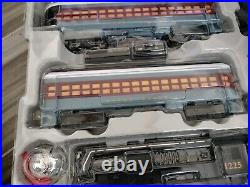 Lionel The Polar Express Battery Powered Train Set 7-11824 Santa's Bell Sealed