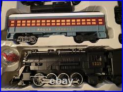 Lionel The Polar Express Battery Train Set #7-11803 All Batteries Are Included Lionel The Polar Express Battery Train Set #7-11803 All Batteries Are Included