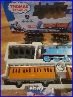 Lionel Thomas & Friends Battery Powered Train Set With Remote And Faces