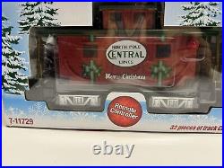 Lionel Train Set North Pole Central Lines 37 Piece Train Set Christmas 7-11729