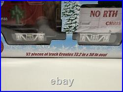 Lionel Train Set North Pole Central Lines 37 Piece Train Set Christmas 7-11729