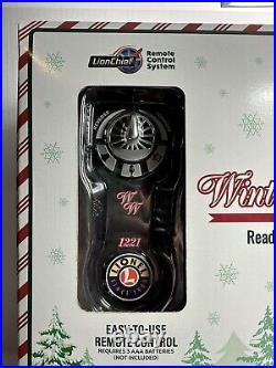 Lionel Winter Wonderland LionChief Train Set O Gauge Christmas train 1923150 New