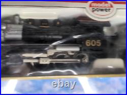 MODEL POWER- The CHRISTMAS TRAIN Perfect For Your Christmas Village HO NOS