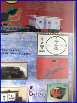 MODEL POWER- The CHRISTMAS TRAIN Perfect For Your Christmas Village HO NOS