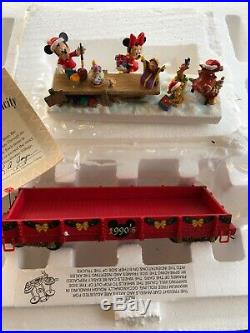 Mickey & Friends Christmas Through The Years Train Set Hawthorne Village