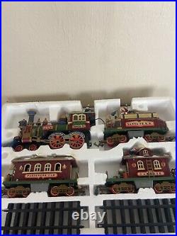NEW BRIGHT 280 SANTA'S VILLAGE EXPRESS G SCALE TRAIN SET CHRISTMAS See Note