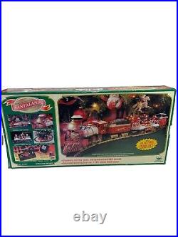 NEW BRIGHT SANTALAND CHRISTMAS ELECTRIC BIG SCALE TRAIN SET NEW Sound &Animated