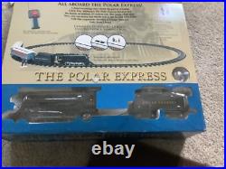 NEW Lionel Polar Express G Gauge Train Set Battery Power 7-11022 Santa Bell HUGE