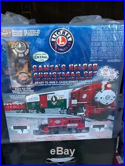 NEW Lionel Santa's Helper Christmas Lionchief Set Train