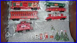 New Bachmann Hawthorne Coca Cola Christmas Holiday Lot Of 16 Pieces Train Set