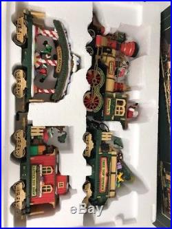 New Bright Christmas The HOLIDAY EXPRESS Animated Train Set #380 1996 In Box