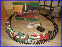 New Bright Dillards Animated Christmas Train Set G Scale