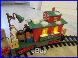 New Bright Dillards Animated Christmas Train Set G Scale