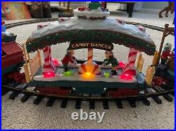 New Bright Holiday Express Animated Train Set 384 Vintage Tested Works, 4 Cars
