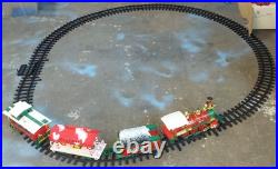 New Bright MUSICAL HOLIDAY EXPRESS Animated Christmas Train Set