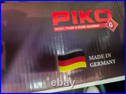PIKO Christmas Train Railway Trains Starter Set Indoor Outdoor 38105 Works