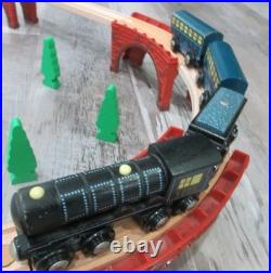 Polar Express Wooden Christmas Train Set Lionel Imaginarium Fits Thomas/Brio