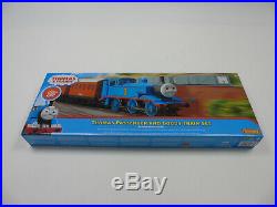 R9285 Hornby OO Gauge Thomas Passenger & Goods Train Model Set Christmas Boxed