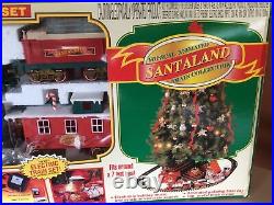 RARE VINTAGE New Bright Train electric Christmas animated musical Santaland 1998