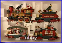 READ The HOLIDAY EXPRESS Animated Christmas Train Set #384 Pre-Owned and Com