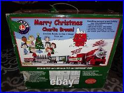 Rare 2012 LIONEL MERRY CHRISTMAS CHARLIE BROWN READY RUN TRAIN SET 6-30193