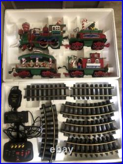 Rare TEDDY BEAR New Bright Animated Christmas Train Set DILLARDS TRIMMINGS NoBox