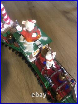 Rare TEDDY BEAR New Bright Animated Christmas Train Set DILLARDS TRIMMINGS NoBox