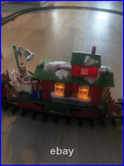 Rare TEDDY BEAR New Bright Animated Christmas Train Set DILLARDS TRIMMINGS NoBox