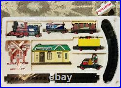 Rare Vintage North Pole Station Santa Christmas Train Set Toy State Industrial