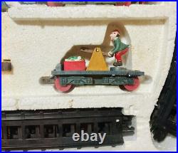 Rare Vintage North Pole Station Santa Christmas Train Set Toy State Industrial