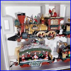 TESTED New Bright Holiday Express Christmas Electric Animated Train Set 384