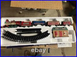 The 2001 Collection Dickenville G Gauge Analog Christmas Train Starter Set
