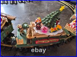 The HOLIDAY EXPRESS Animated Christmas Train Set #380 1997 LE