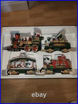 The HOLIDAY EXPRESS Animated Christmas Train Set #380 New Bright 1996 In Box