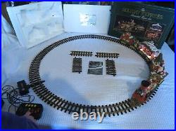 The HOLIDAY EXPRESS Animated Christmas Train Set #380 New Bright 1996 In Box