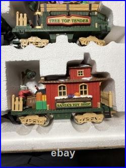 The HOLIDAY EXPRESS Animated Christmas Train Set #380 VINTAGE 1996 READ