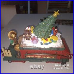 The HOLIDAY EXPRESS Animated Christmas Train Set #385 New Bright