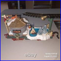 The HOLIDAY EXPRESS Animated Christmas Train Set #385 New Bright