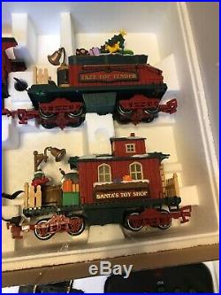 The HOLIDAY EXPRESS Animated Train Set #384 Christmas By NEW BRIGHT