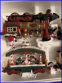 The HOLIDAY EXPRESS New Bright Animated Christmas Train Set #384 2 Xtra Trains