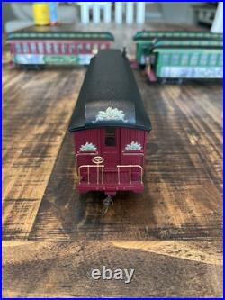 Thomas Kinkade Christmas Express Hawthorne Village Locomotive Bachmann 4 Cars
