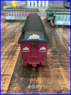 Thomas Kinkade Christmas Express Hawthorne Village Locomotive Bachmann 4 Cars