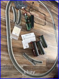 Thomas Kinkade Hawthorne Village Christmas Express Train Set WithTracks
